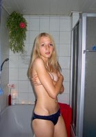 Согласилась на секс втроем и дала сразу двоим 2 фото