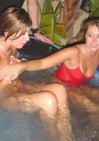 Фотки личной жизни симпатичных девок из фейсбука 8 фото